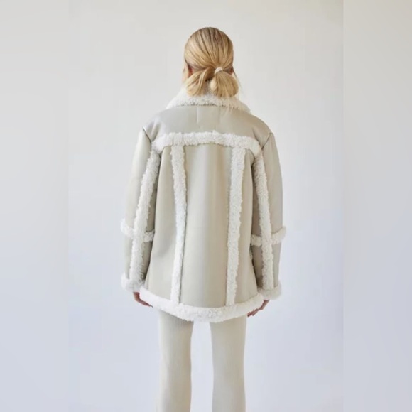 Urban Outfitters Willa Faux Leather Fur Sherpa Jacket Coat - Picture 7 of 8